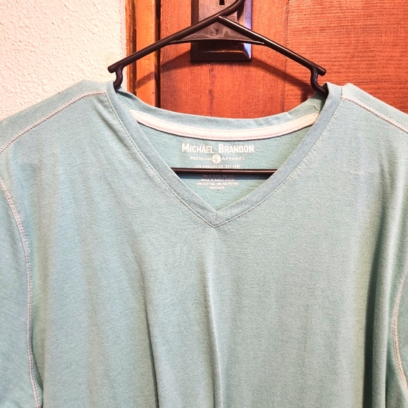 Shirt - Picture 2 of 2